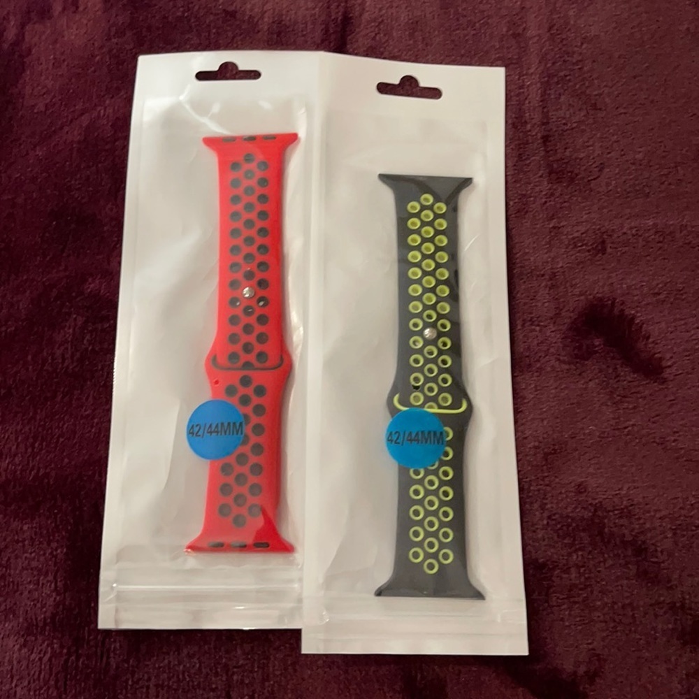 New set/2 Apple Watch bands 42/44mm